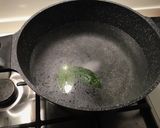 Foto del passaggio 4 della ricetta Cotiche e fagioli