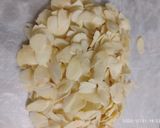 A picture of step 5 of Almond Flakes at home.