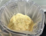 A picture of step 2 of Coconut Mung Bean Popsicles.