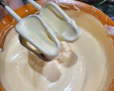 Piskótatekercs sárgabarack dzsemmel recept fázis 4 fotója