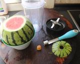 Foto del paso 2 de la receta Sandía líquida con pajitas