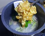 รูปขั้นตอนการทำที่ 3 ของ ไข่เจียวต้มยำ