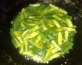 A picture of step 4 of Masala bhindi.
