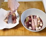 Φωτογραφία βήματος 2 της συνταγής Coq Au Vin (Κόκορας Κρασάτος)