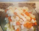 Foto del paso 4 de la receta: Ensalada de arveja, zanahoria y tomate