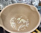 รูปขั้นตอนการทำที่ 2 ของ ผัดถั่วงอกใส่หมูกระเทียมดอง