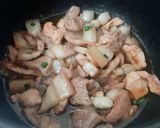 Hình bước làm 2 của món Thịt rang nước mắm