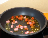 Foto del paso 1 de la receta: Arroz con salchichas