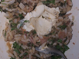 Pechuga de pollo enrollada rellena de arroz y espinacas