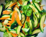 Hình bước làm 3 của món 🌱 Bí Ngòi Non Xào Cà Rốt Chay