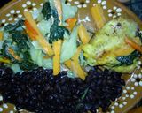 Foto del paso 2 de la receta: Pollo frito con tiritas de vegetales a la Mario, s