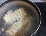 Foto langkah ke 1 dari resep Martabak Mie Mini.