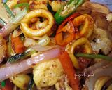 Gambar langkah 4 resipi Sotong Goreng Kunyit.