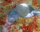 Foto del paso 6 de la receta: Ensalada fresca de atún y pepinillos