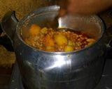 A picture of step 8 of Porridge Beans and Irish potato.