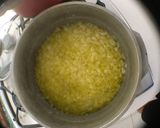 Foto del paso 4 de la receta: Empanadas de bondiola a la cerveza y cebollas confitadas