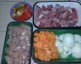 Foto del paso 2 de la receta: Brochettes de pollo, cerdo y verduras