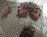 A picture of step 12 of Chocolate pound cake.