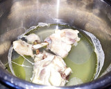 Foto del paso 1 de la receta: Pastel de papas con jamón, queso y pollo