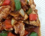 Foto langkah ke 7 dari resep Ayam Goreng Saus Lada Hitam.
