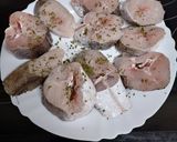 Foto del paso 1 de la receta: Merluza al horno con salsa de verduras
