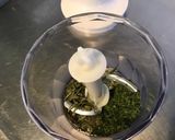 Une image de l'étape 1 de Sauce vinaigrette aux herbes et melfor.