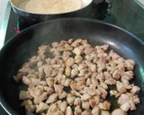 Foto del paso 3 de la receta: Tacos de pollo frito con cebolla roja encurtida exprés