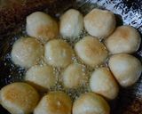Foto langkah ke 3 dari resep Chapssal Doughnut.
