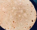 A picture of step 3 of Phulka. Phulli hui chappati.