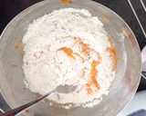 Foto langkah ke 4 dari resep Carrot Banana Muffin.