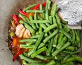 Foto langkah ke 3 dari resep Tumis Tempe Kacang Panjang.