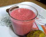 A picture of step 2 of Detox Smoothie.