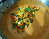 A picture of step 5 of Makhni sauce pasta.