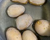 A picture of step 2 of Smashed potatoes.