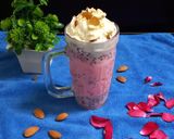 A picture of step 4 of Rose vanilla faluda.