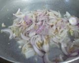हक्का नूडल्स(Hakka noodles recipe in Hindi) रेसिपी चरण 3 फोटो