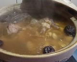 栗子雞腳排骨煲湯的食譜步驟3照片
