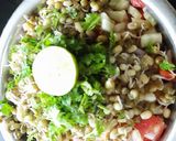 A picture of step 3 of Vegetables green moong sprouts salad.