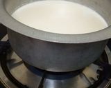 A picture of step 2 of Sheer khurma.