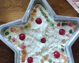 A picture of step 8 of Tutti fruity Star Cake.