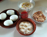 Foto del paso 1 de la receta: Huevos rellenos con bechamel