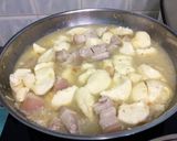 A picture of step 5 of Pork Belly With Arrowhead Root In XO Sauce.