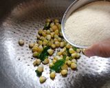 बीटरुट कॉर्न उपमा Beetroot corn upma रेसिपी चरण 2 फोटो