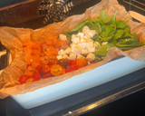 Foto del paso 2 de la receta: Pasta de salmón, espinacas, cherry con queso feta