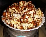 ক্যারামেল পপকর্ন(caramel popcorn recipe in Bengali) রেসিপির ধাপ 4 ছবি