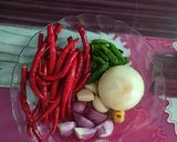 Foto langkah ke 1 dari resep Udang cumi asam manis pedas.