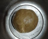 A picture of step 2 of Radish Parotta.