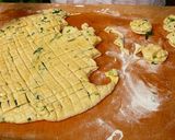 Medvehagymás pogácsa recept fázis 6 fotója