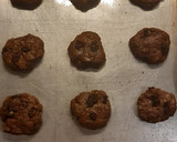 Foto del paso 5 de la receta: Galletitas de chocolate y pasas de uva 🍪