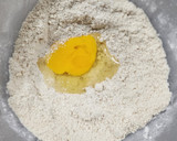 Foto del paso 2 de la receta: Masa para pascualina casera - Masa de tarta salada
